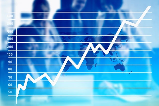 "Comparação visual entre Lucro Real e Lucro Presumido com gráficos e números fiscais sobrepostos a um fundo empresarial."